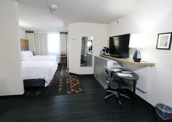 By Ihg