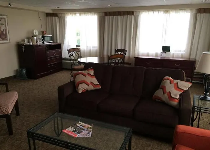 By Ihg Hotel 3*
