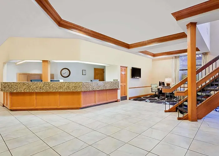 By Ihg Отель 3*