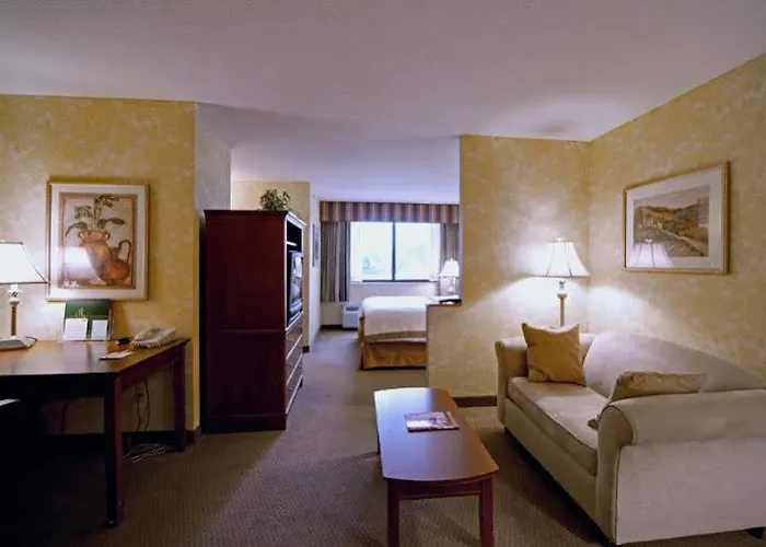 Hotel By Ihg